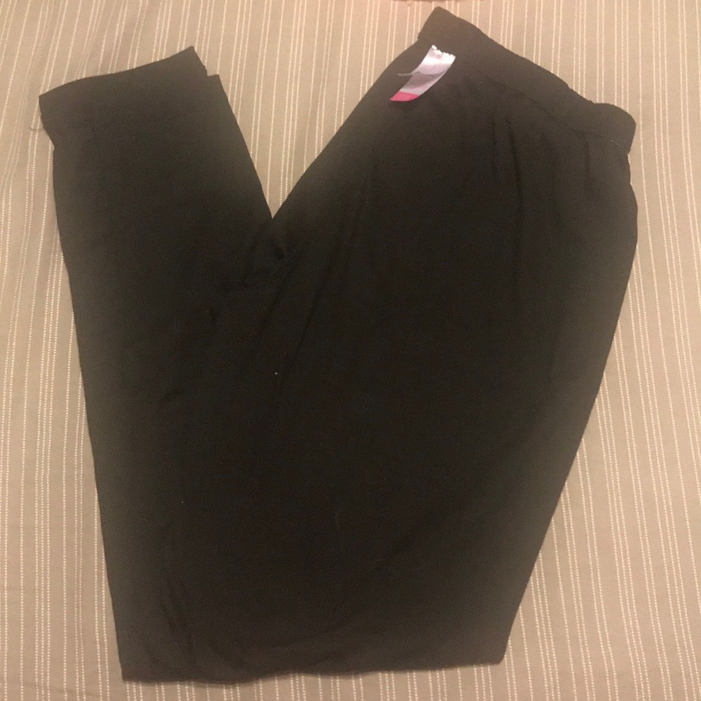 Black leggings